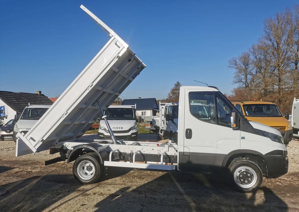 Iveco Daily 3.0-150KM Wywrotka blizniak 35-150 Niski przebieg kiper do 3,5t - Furgoneta basculante: foto 2 Iveco Daily 3.0-150KM Wywrotka blizniak 35-150 Niski przebieg kiper do 3,5t - Furgoneta basculante: foto 2