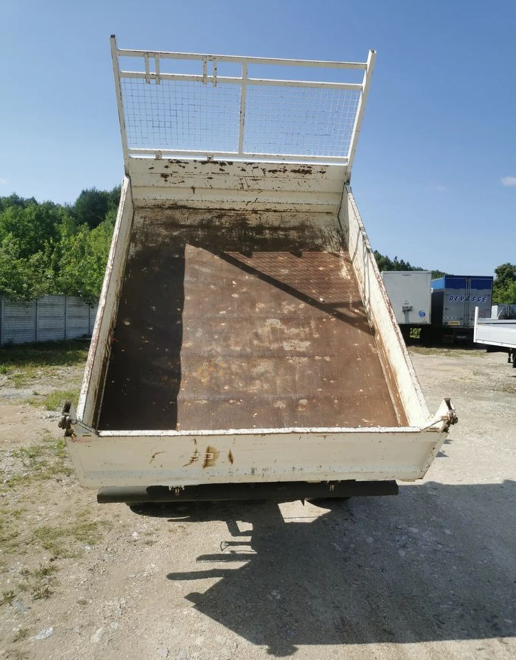 Iveco Daily 35C11 Kiper wywrotka Hak Bliźniak sprowadzony - Furgoneta basculante: foto 5 Iveco Daily 35C11 Kiper wywrotka Hak Bliźniak sprowadzony - Furgoneta basculante: foto 5