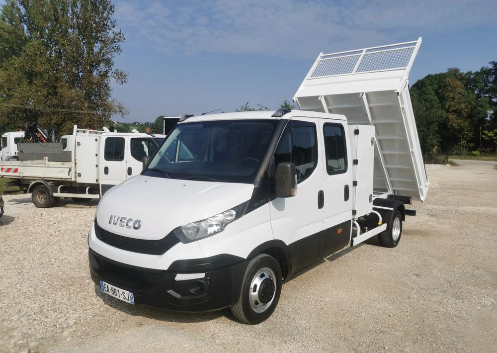 Iveco Daily 35C13 Brygadówka Klima 35-130 wywrotka kiper doka Dubel - Furgoneta basculante: foto 1 Iveco Daily 35C13 Brygadówka Klima 35-130 wywrotka kiper doka Dubel - Furgoneta basculante: foto 1