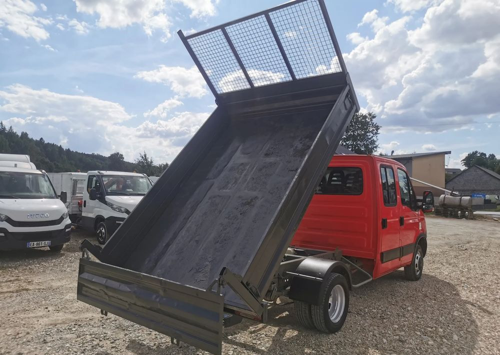 Iveco Daily 35C13 Brygadówka wywrotka Klimatyzacja Dubel hak kiper doka 35C13 - Furgoneta basculante: foto 3 Iveco Daily 35C13 Brygadówka wywrotka Klimatyzacja Dubel hak kiper doka 35C13 - Furgoneta basculante: foto 3