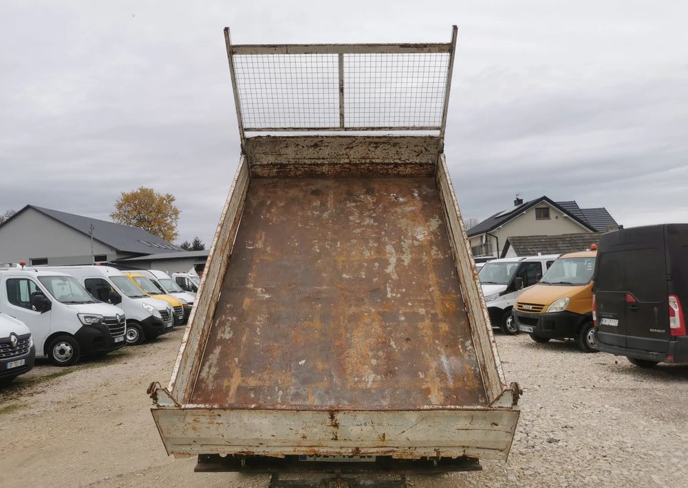 Iveco Daily 35C15 Brygadówka 3.0 - 150KM wywrotka Klimatyzacja Dubel hak kiper doka - Furgoneta basculante: foto 4 Iveco Daily 35C15 Brygadówka 3.0 - 150KM wywrotka Klimatyzacja Dubel hak kiper doka - Furgoneta basculante: foto 4