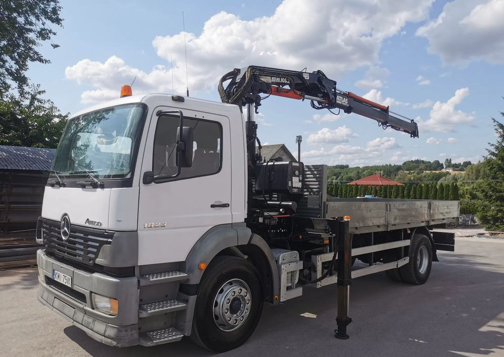 Mercedes-Benz Atego 1823 żuraw HDS Atlas 105.2 koła 315/80R22,5 - Camión caja abierta, Camión grúa: foto 1 Mercedes-Benz Atego 1823 żuraw HDS Atlas 105.2 koła 315/80R22,5 - Camión caja abierta, Camión grúa: foto 1