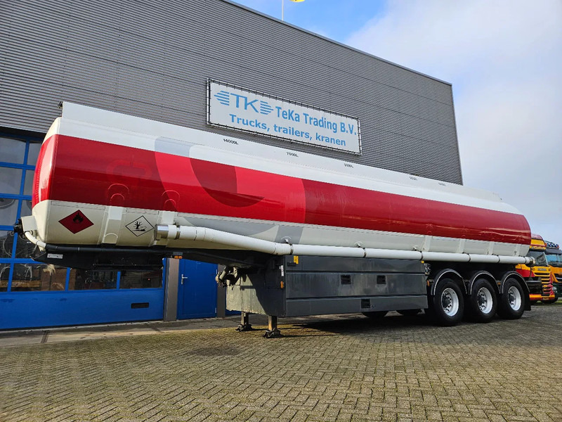 LAG O-3-43 01 47.500 L 5 Compartimenten Digitale meters disc brakes - Semirremolque cisterna: foto 2 LAG O-3-43 01 47.500 L 5 Compartimenten Digitale meters disc brakes - Semirremolque cisterna: foto 2