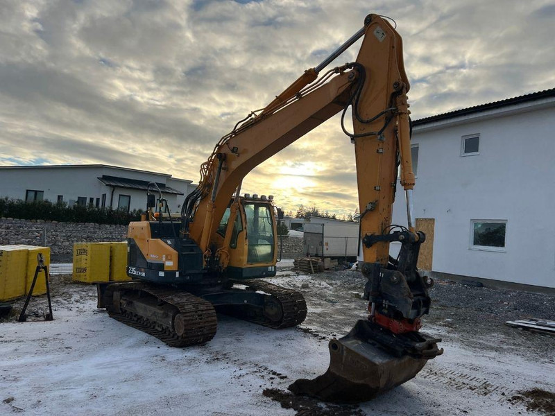 Hyundai Rolex 235 LCR -9A (100709) - Excavadora de cadenas: foto 3 Hyundai Rolex 235 LCR -9A (100709) - Excavadora de cadenas: foto 3