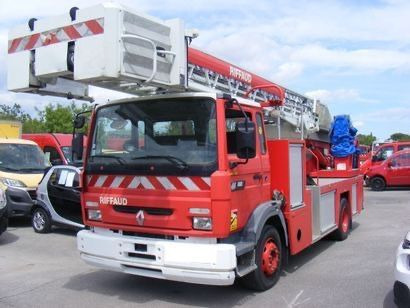 Renault Midliner M180 Drehleiter Feuerwehr EPSA23.5 1999 - Camión con plataforma elevadora: foto 3 Renault Midliner M180 Drehleiter Feuerwehr EPSA23.5 1999 - Camión con plataforma elevadora: foto 3