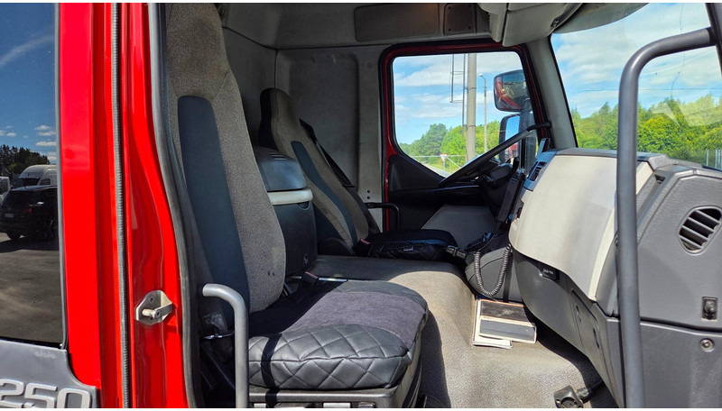 Grua de remolque autos Volvo FL250 4X2: foto 12