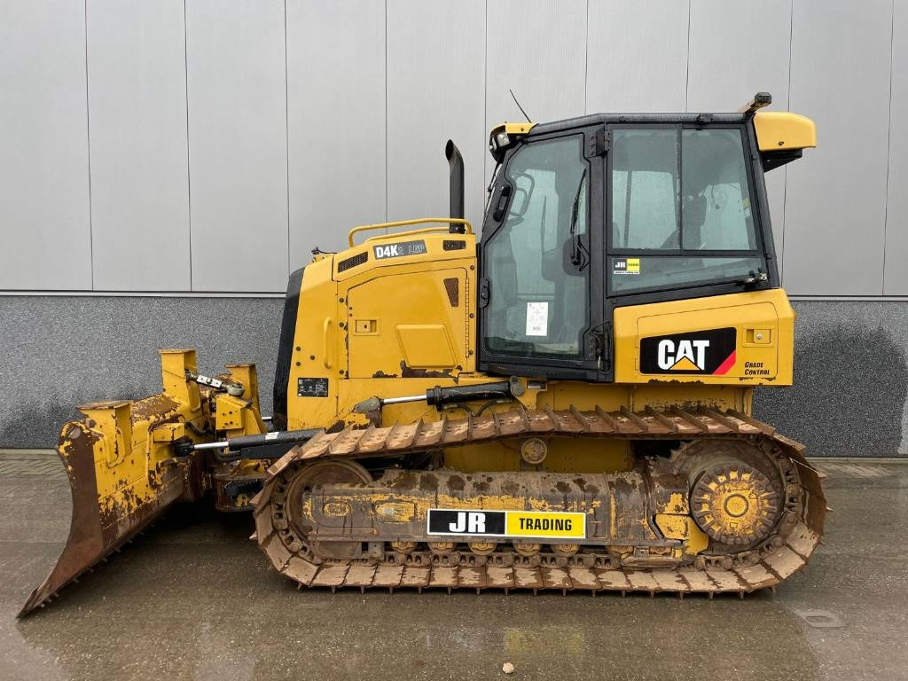 CAT D 4 K 2 LGP (Under Preparation) - Bulldozer: foto 1 CAT D 4 K 2 LGP (Under Preparation) - Bulldozer: foto 1