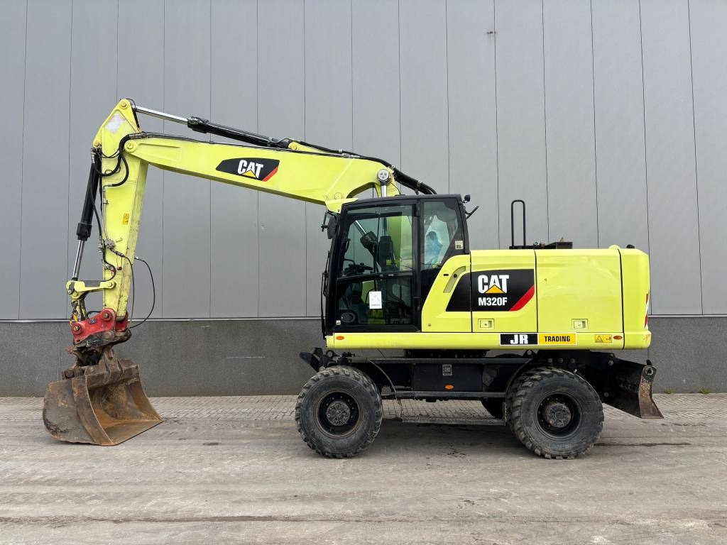 CAT M 320 F - Excavadora de ruedas: foto 1 CAT M 320 F - Excavadora de ruedas: foto 1