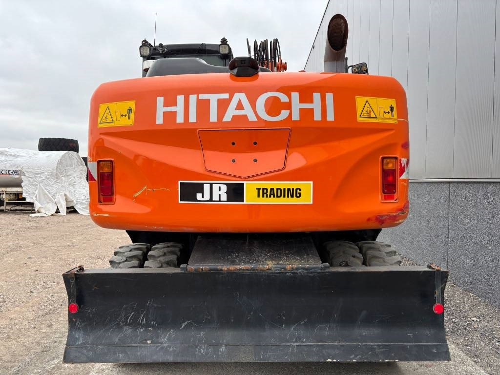 Hitachi ZX 140 W-5B - Excavadora de ruedas: foto 4 Hitachi ZX 140 W-5B - Excavadora de ruedas: foto 4