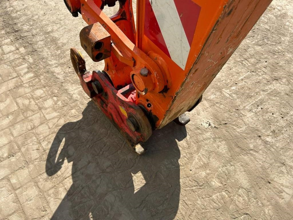 Leasing para Hitachi ZX 140 W-5B  Hitachi ZX 140 W-5B: foto 12