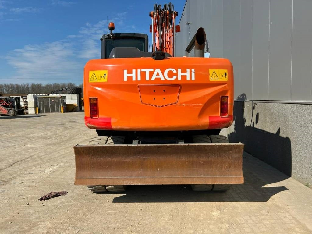 Hitachi ZX 140 W-5B - Excavadora de ruedas: foto 4 Hitachi ZX 140 W-5B - Excavadora de ruedas: foto 4