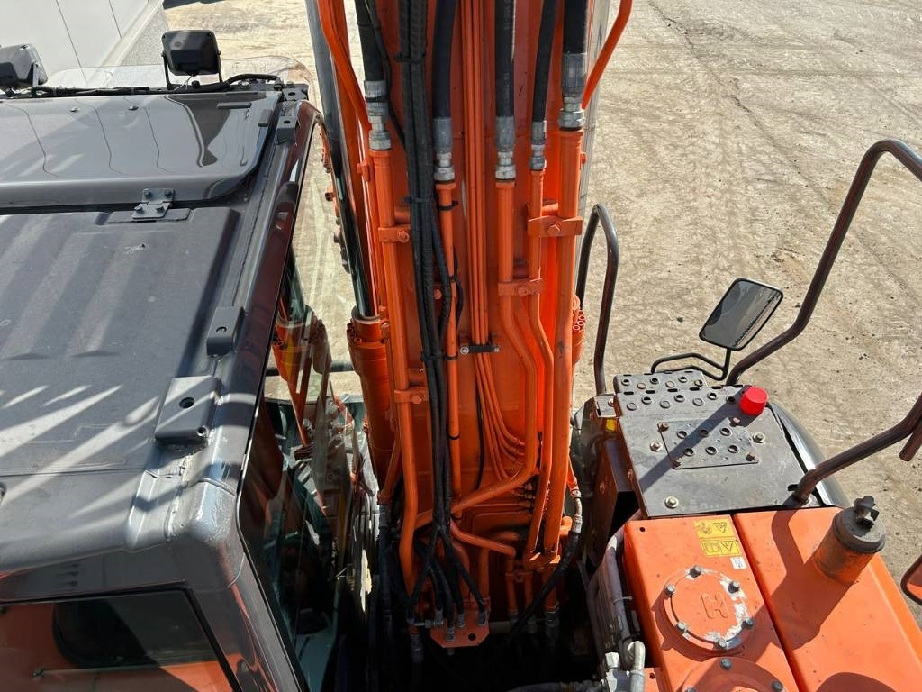 Leasing para Hitachi ZX 140 W-5B  Hitachi ZX 140 W-5B: foto 22