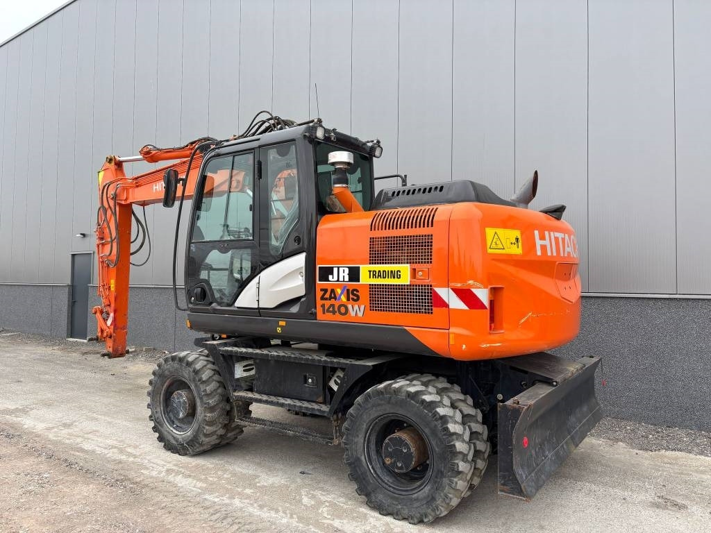 Hitachi ZX 140 W-5B - Excavadora de ruedas: foto 3 Hitachi ZX 140 W-5B - Excavadora de ruedas: foto 3