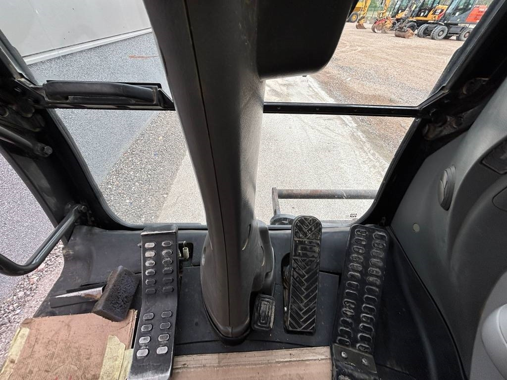 Leasing para Hitachi ZX 170 W-5 B (low hours/new tires)  Hitachi ZX 170 W-5 B (low hours/new tires): foto 14