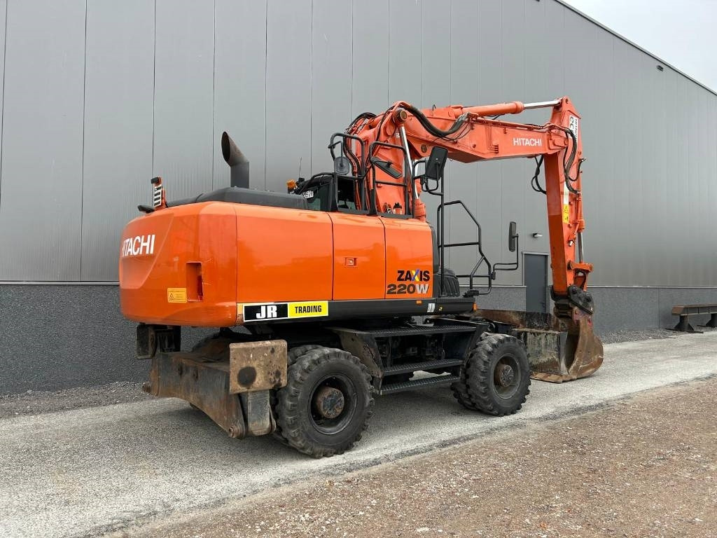 Hitachi ZX220W-5B - Excavadora de ruedas: foto 4 Hitachi ZX220W-5B - Excavadora de ruedas: foto 4
