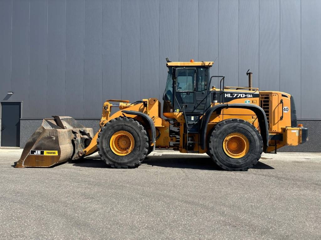 Hyundai HL 770-9 A - Cargadora de ruedas: foto 1 Hyundai HL 770-9 A - Cargadora de ruedas: foto 1