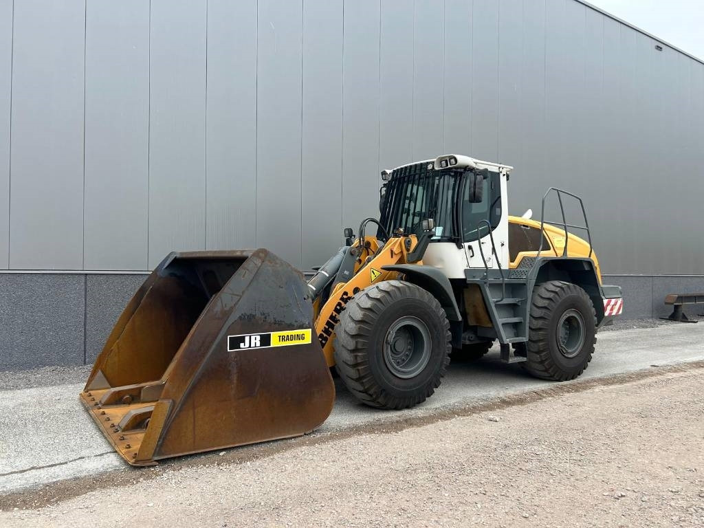 Liebherr L 550 (Comes with High-tip - Mit Hochkipper) - Cargadora de ruedas: foto 2 Liebherr L 550 (Comes with High-tip - Mit Hochkipper) - Cargadora de ruedas: foto 2