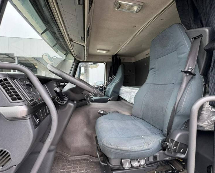 Camión portavehículos, Semirremolque portavehículos Volvo FM13: foto 14 Camión portavehículos, Semirremolque portavehículos Volvo FM13: foto 14