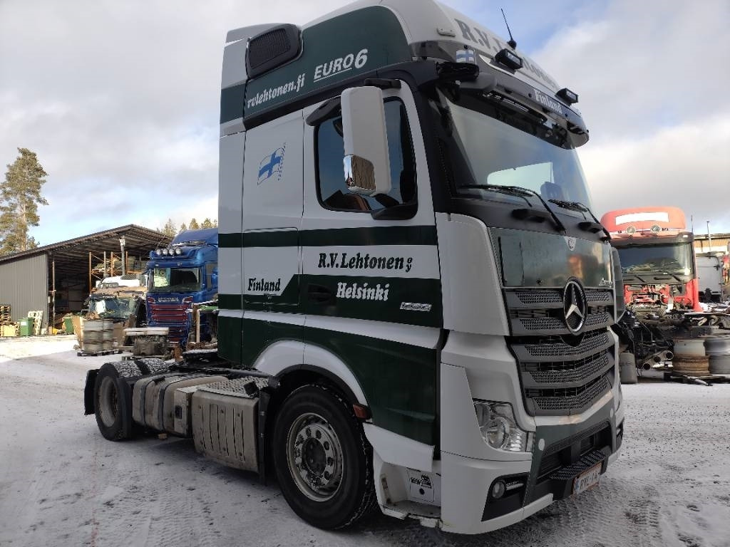 Mercedes-Benz Actros 1848 mega veturi - Cabeza tractora: foto 1 Mercedes-Benz Actros 1848 mega veturi - Cabeza tractora: foto 1