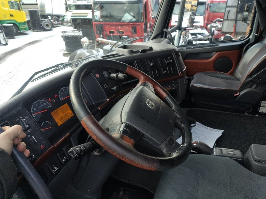 Cabeza tractora Volvo FH16 660 4x2 vetoauto: foto 9