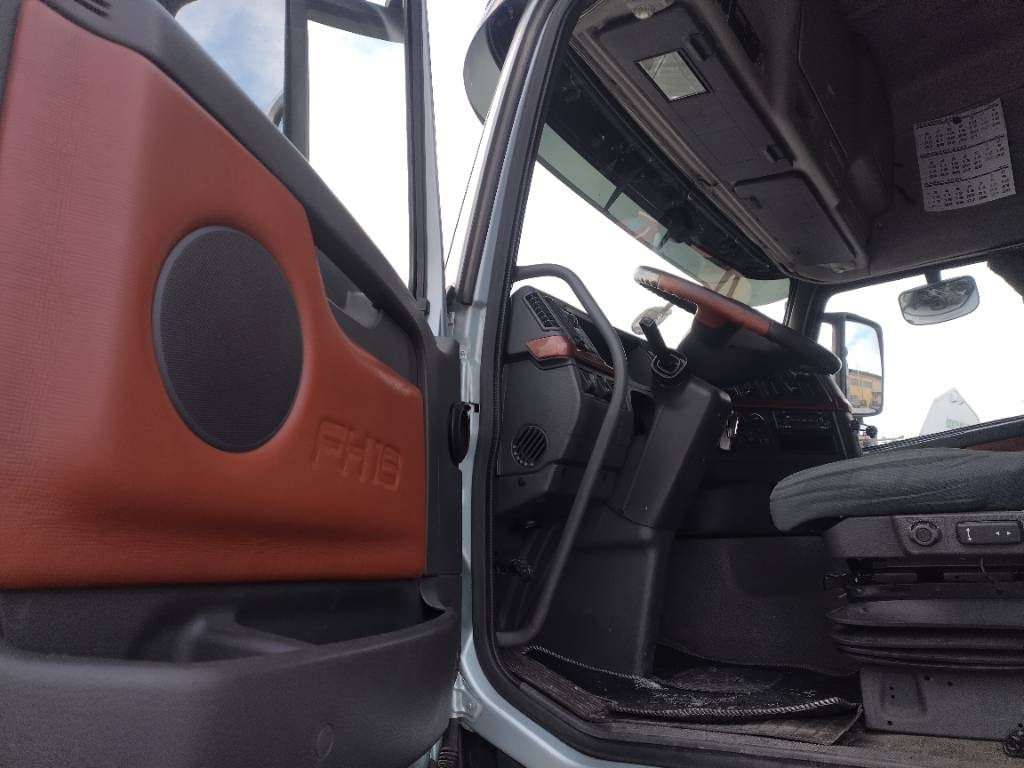 Cabeza tractora Volvo FH16 660 4x2 vetoauto: foto 6