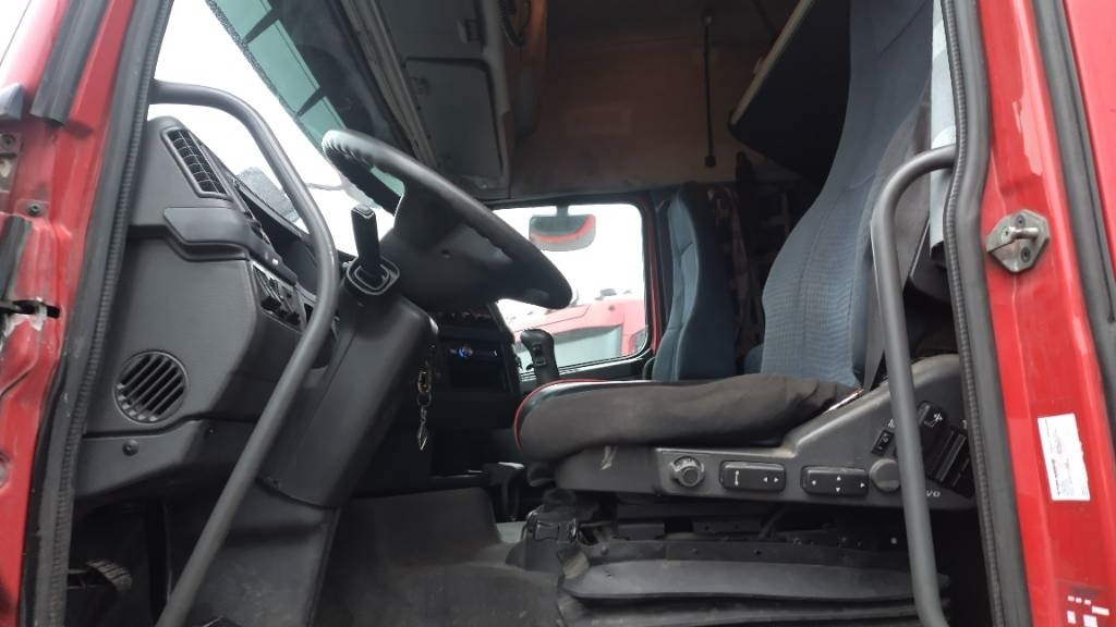 Volvo FH480 6x2 takateli veturi, hydrauliikka,manuaali - Cabeza tractora: foto 5 Volvo FH480 6x2 takateli veturi, hydrauliikka,manuaali - Cabeza tractora: foto 5