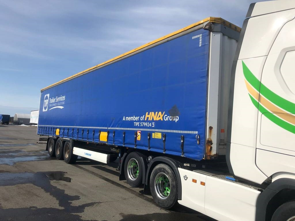 Krone vyökapelli, tolppataskut, ok kuntoinen vaunu - Semirremolque lona: foto 3 Krone vyökapelli, tolppataskut, ok kuntoinen vaunu - Semirremolque lona: foto 3