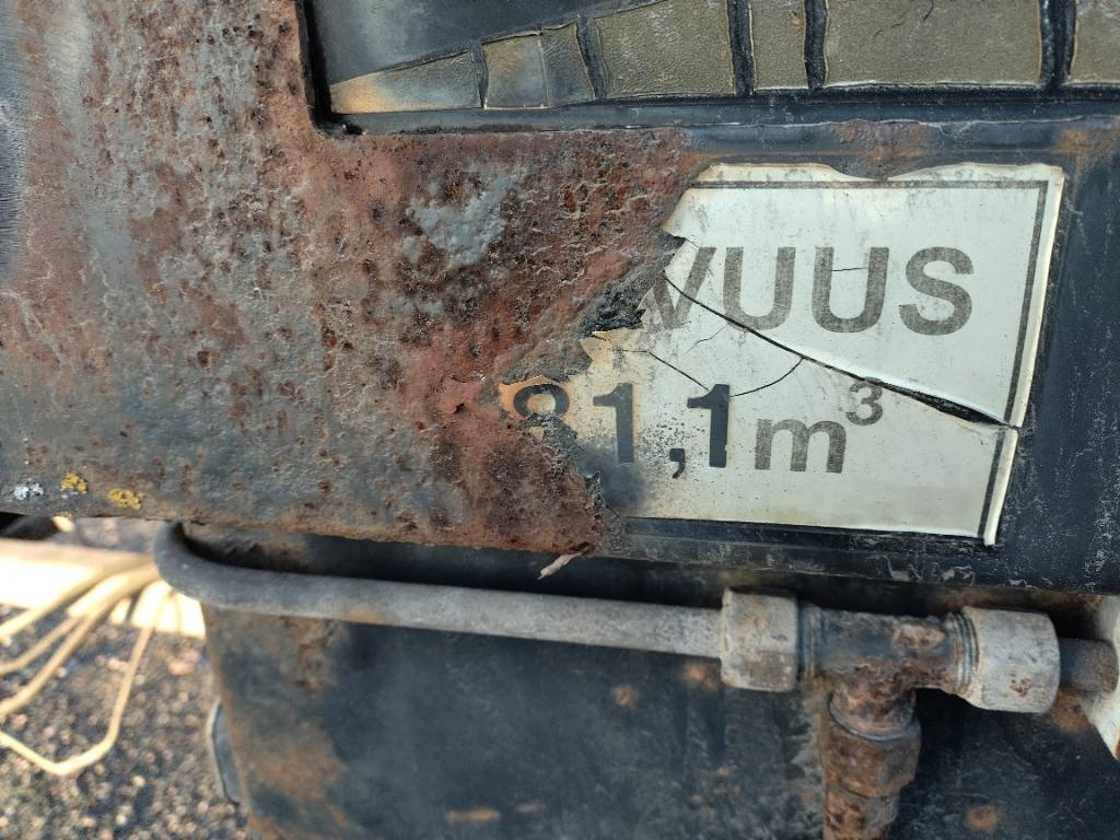 Remolque agrícola Lipe 81 mottinen ketjupurku kärry, rautajouset: foto 8 Remolque agrícola Lipe 81 mottinen ketjupurku kärry, rautajouset: foto 8