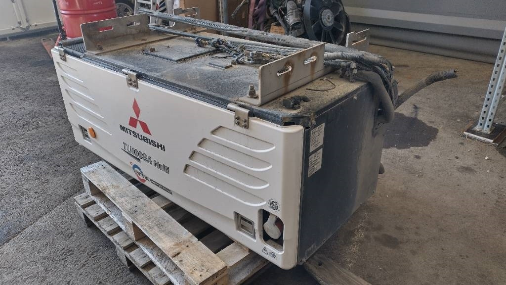 Mitsubishi TU100 SAEM Multi kylmäkone - Motor para Camión: foto 2 Mitsubishi TU100 SAEM Multi kylmäkone - Motor para Camión: foto 2