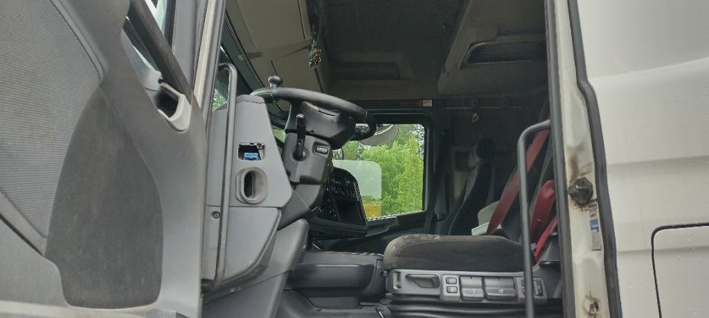 Leasing para Scania R580 8x4 kapellilava+Dolly+kärry 76tn juna Scania R580 8x4 kapellilava+Dolly+kärry 76tn juna: foto 15 Leasing para Scania R580 8x4 kapellilava+Dolly+kärry 76tn juna Scania R580 8x4 kapellilava+Dolly+kärry 76tn juna: foto 15