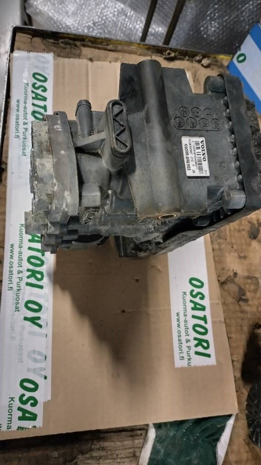 Volvo ELC venttiililohko FH4 - Bastidor/ Chasis para Camión: foto 2 Volvo ELC venttiililohko FH4 - Bastidor/ Chasis para Camión: foto 2