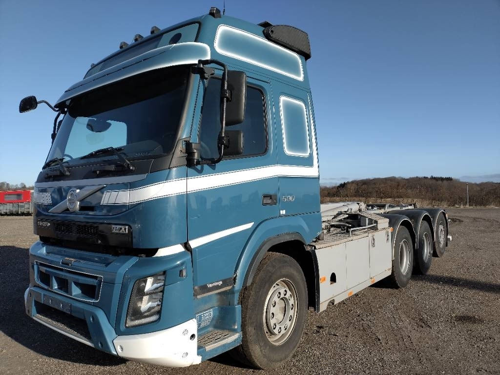 Volvo FMX500 8x4 palift koukku, 580tkm euro6 - Camión multibasculante: foto 1 Volvo FMX500 8x4 palift koukku, 580tkm euro6 - Camión multibasculante: foto 1