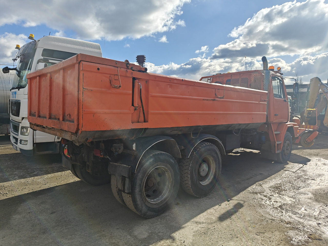 SISU SR 332 - Camión volquete: foto 4 SISU SR 332 - Camión volquete: foto 4