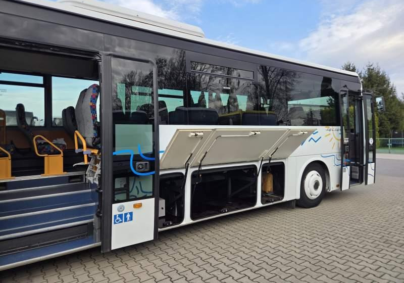 Autobús suburbano Irisbus RECREO/ SPROWADZONY/ KLIMA / 251 000 KM: foto 13