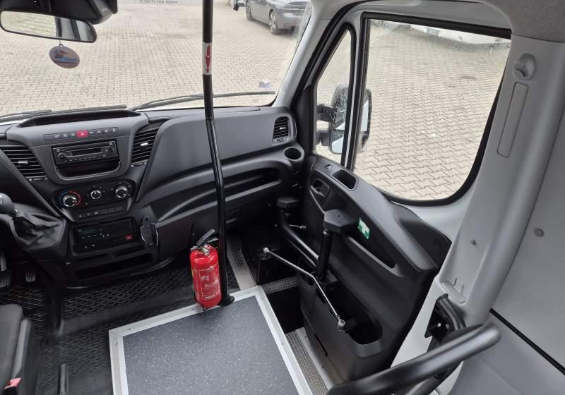 Minibús, Furgoneta de pasajeros Iveco A60C15 DAILY/SPROWADZONE/E6/39 000 KM/KLIMA: foto 23 Minibús, Furgoneta de pasajeros Iveco A60C15 DAILY/SPROWADZONE/E6/39 000 KM/KLIMA: foto 23