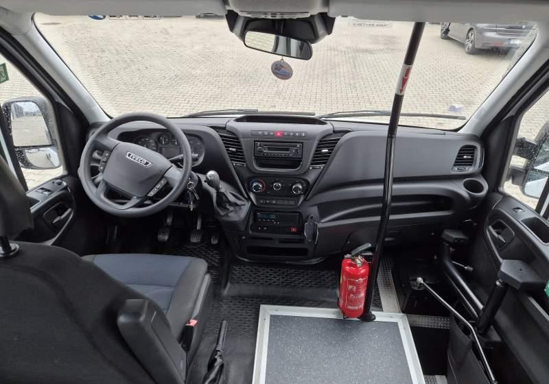 Minibús, Furgoneta de pasajeros Iveco A60C15 DAILY/SPROWADZONE/E6/39 000 KM/KLIMA: foto 17 Minibús, Furgoneta de pasajeros Iveco A60C15 DAILY/SPROWADZONE/E6/39 000 KM/KLIMA: foto 17