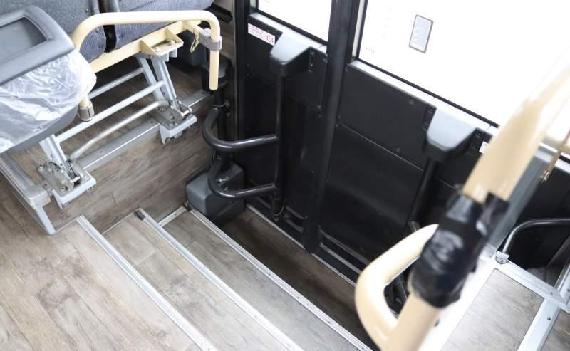 Iveco CROSSWAY LINE / SPROWADZONE/ AUTOMAT / 12 M - Autobús suburbano: foto 5 Iveco CROSSWAY LINE / SPROWADZONE/ AUTOMAT / 12 M - Autobús suburbano: foto 5
