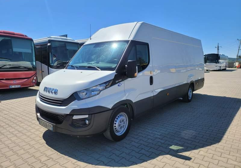 Iveco DAILY 35-140 / SPROWADZONY Z FRANCJI / TEMPOMAT - Furgón: foto 1 Iveco DAILY 35-140 / SPROWADZONY Z FRANCJI / TEMPOMAT - Furgón: foto 1