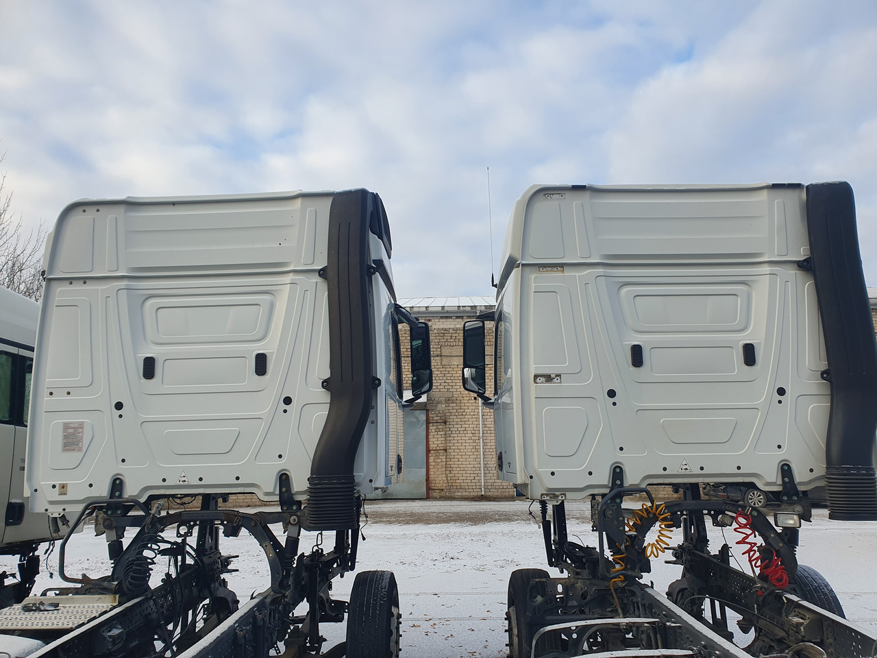 MERCEDES-BENZ Mercedes Benz Actors MP4 EURO6 cab body cabin L-cab BIG SPACE, STREAM SPACE type 0006000101, 0006001005, 9606101017, 9606102505, 9606102705, 9606103355, 9606103455, 9606103725, 9606160966, 9606160866 - Cabina para Camión: foto 4 MERCEDES-BENZ Mercedes Benz Actors MP4 EURO6 cab body cabin L-cab BIG SPACE, STREAM SPACE type 0006000101, 0006001005, 9606101017, 9606102505, 9606102705, 9606103355, 9606103455, 9606103725, 9606160966, 9606160866 - Cabina para Camión: foto 4