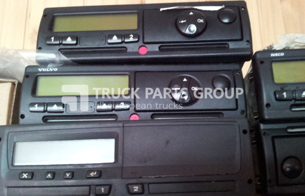 VOLVO FH4, EURO6, EURO 6 emission, tachograph, tacho 1381 type 390522 - Tacógrafo para Camión: foto 1 VOLVO FH4, EURO6, EURO 6 emission, tachograph, tacho 1381 type 390522 - Tacógrafo para Camión: foto 1