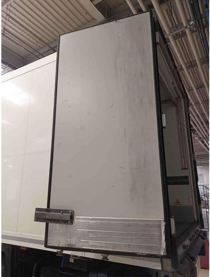 2018 Krone SDR Double Deck Cool Liner FP45 ThermoKing SLXi 300 Lifting Axle - Semirremolque frigorífico: foto 4 2018 Krone SDR Double Deck Cool Liner FP45 ThermoKing SLXi 300 Lifting Axle - Semirremolque frigorífico: foto 4