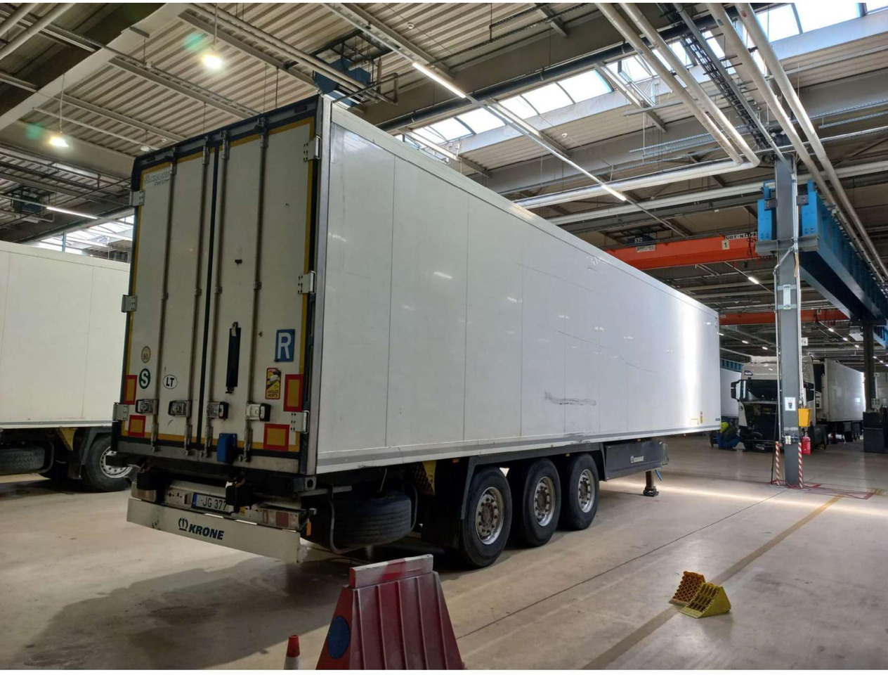 2018 Krone SDR Double Deck Cool Liner FP45 ThermoKing SLXi 300 Lifting Axle - Semirremolque frigorífico: foto 2 2018 Krone SDR Double Deck Cool Liner FP45 ThermoKing SLXi 300 Lifting Axle - Semirremolque frigorífico: foto 2