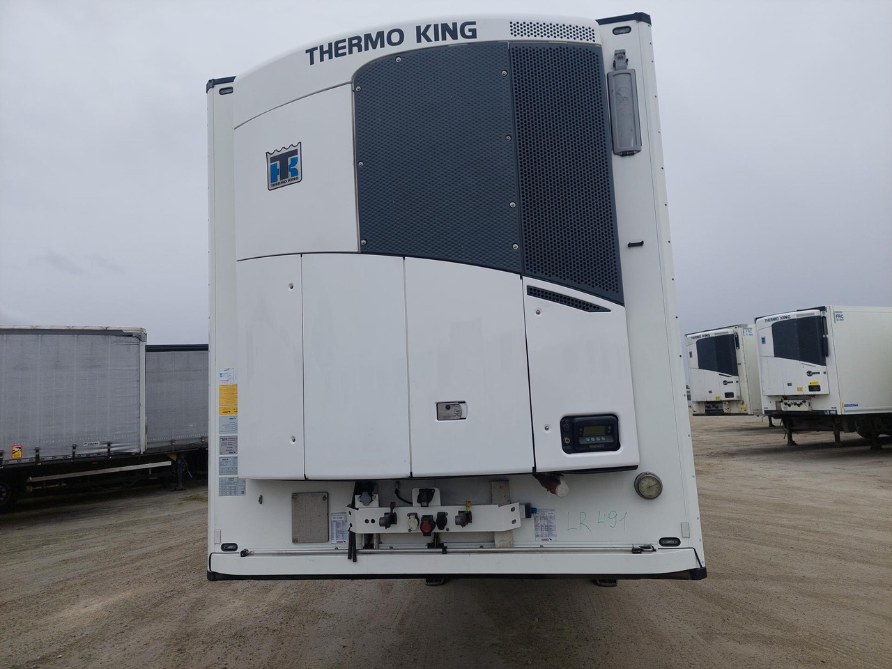 2018 Schmitz Cargobull Double Deck FP 60 ThermoKing SLXi 300 Lifting Axle - Semirremolque frigorífico: foto 3 2018 Schmitz Cargobull Double Deck FP 60 ThermoKing SLXi 300 Lifting Axle - Semirremolque frigorífico: foto 3