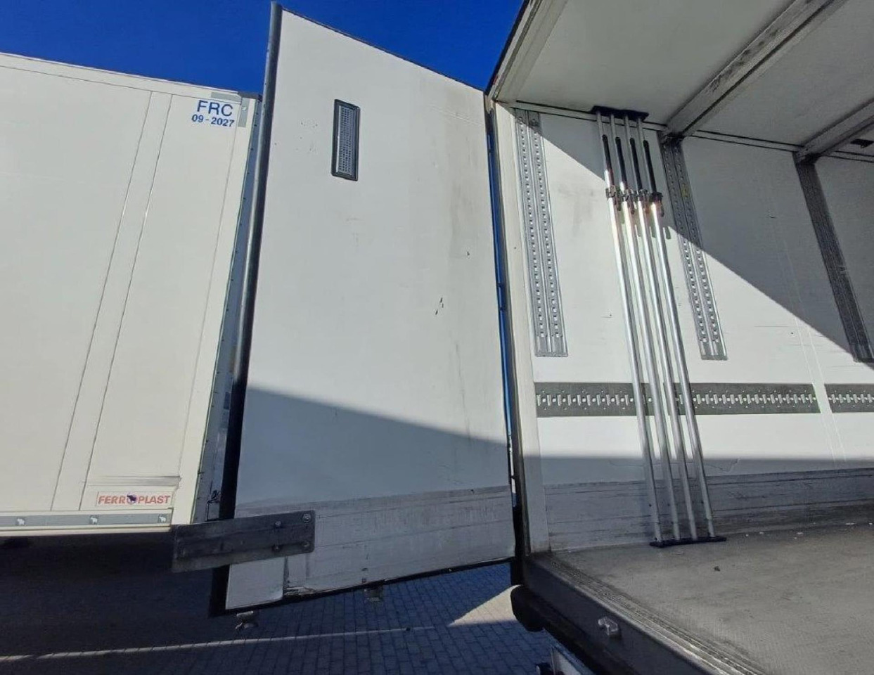 2018 Schmitz Cargobull SKO Double Deck FP 60 ThermoKing SLXi 300 Lifting Axle - Semirremolque frigorífico: foto 3 2018 Schmitz Cargobull SKO Double Deck FP 60 ThermoKing SLXi 300 Lifting Axle - Semirremolque frigorífico: foto 3