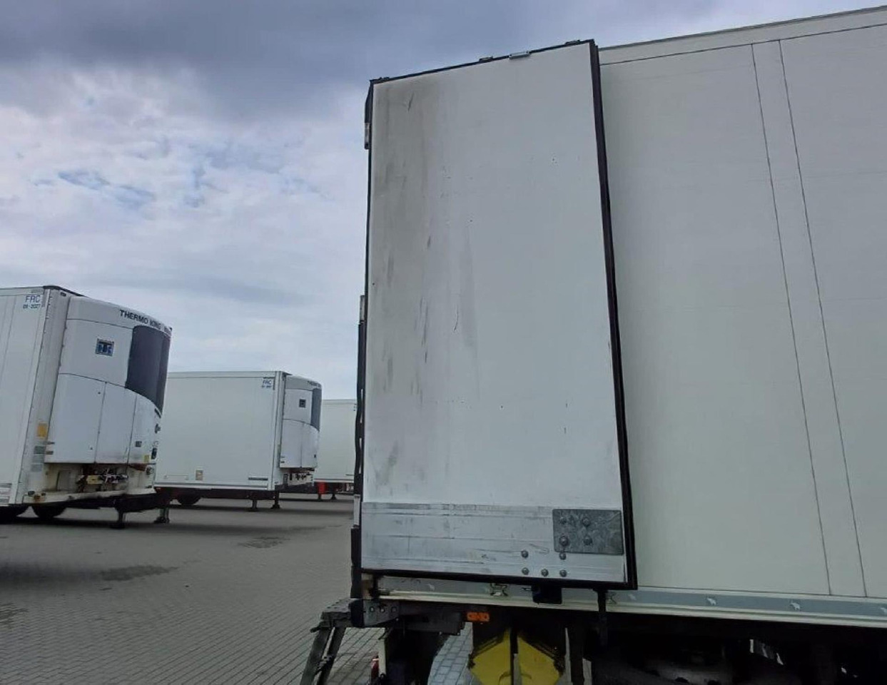 2018 Schmitz Cargobull SKO Double Deck FP 60 ThermoKing SLXi 300 Lifting Axle - Semirremolque frigorífico: foto 2 2018 Schmitz Cargobull SKO Double Deck FP 60 ThermoKing SLXi 300 Lifting Axle - Semirremolque frigorífico: foto 2