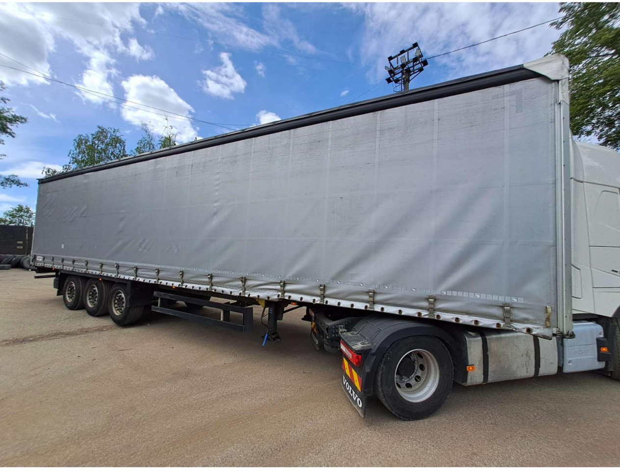 2019 Schmitz Cargobull SCS24/L - Semirremolque lona: foto 2 2019 Schmitz Cargobull SCS24/L - Semirremolque lona: foto 2