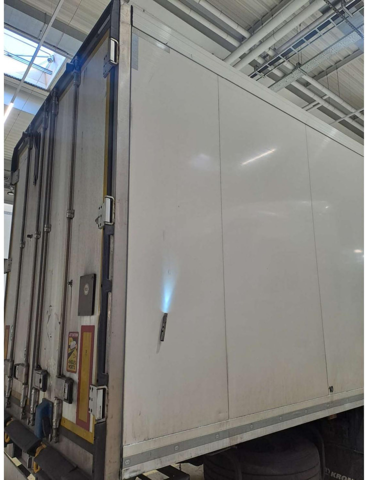 2021 Krone Cool Liner FP 60 ThermoKing SLXi 300 - Semirremolque frigorífico: foto 5 2021 Krone Cool Liner FP 60 ThermoKing SLXi 300 - Semirremolque frigorífico: foto 5