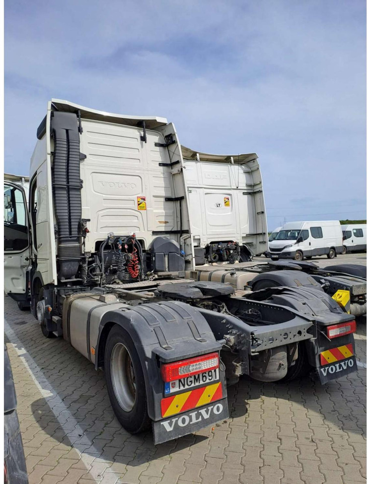 2023 Volvo FH 460 Globetrotter XL Varios i-Save - Cabeza tractora: foto 2 2023 Volvo FH 460 Globetrotter XL Varios i-Save - Cabeza tractora: foto 2