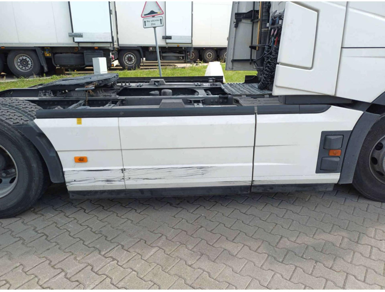 2023 Volvo FH 460 Globetrotter XL i-Save Side Skirts - Cabeza tractora: foto 5 2023 Volvo FH 460 Globetrotter XL i-Save Side Skirts - Cabeza tractora: foto 5