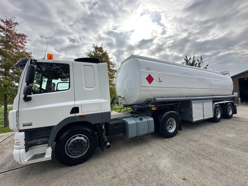 DAF CF 85.360 / NL TRUCK COMBI WITH NL TRAILER DIJSEL / 5 COMP. 37,2 m3 / EURO 5 - Camión cisterna: foto 3 DAF CF 85.360 / NL TRUCK COMBI WITH NL TRAILER DIJSEL / 5 COMP. 37,2 m3 / EURO 5 - Camión cisterna: foto 3